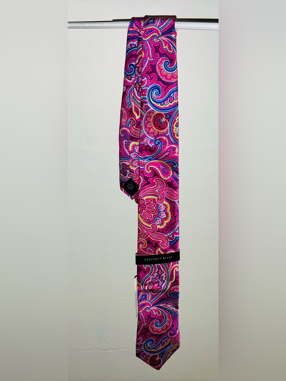 Geoffrey Beene Hot Pink and Blue Paisley Silk Tie